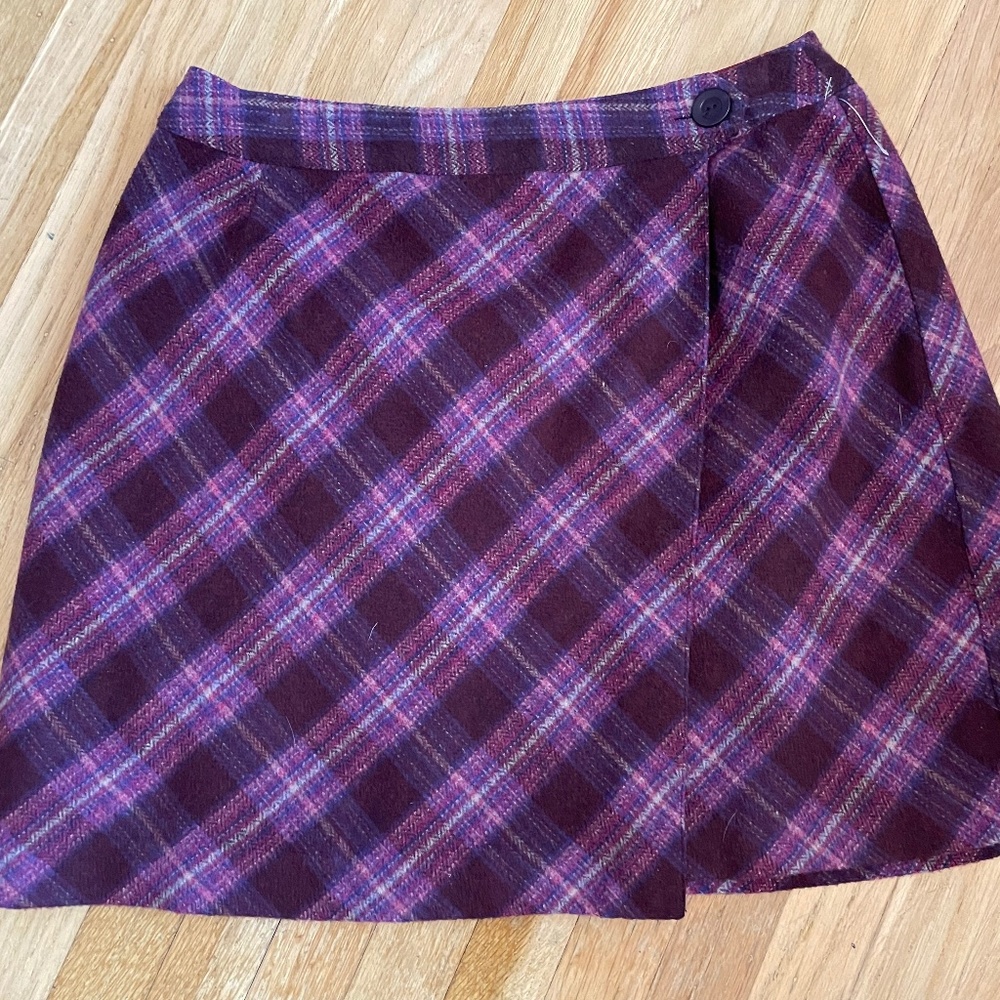 NY&Co Size 12 Purple Plaid Wool/Acrylic Lined Mini Skirt
